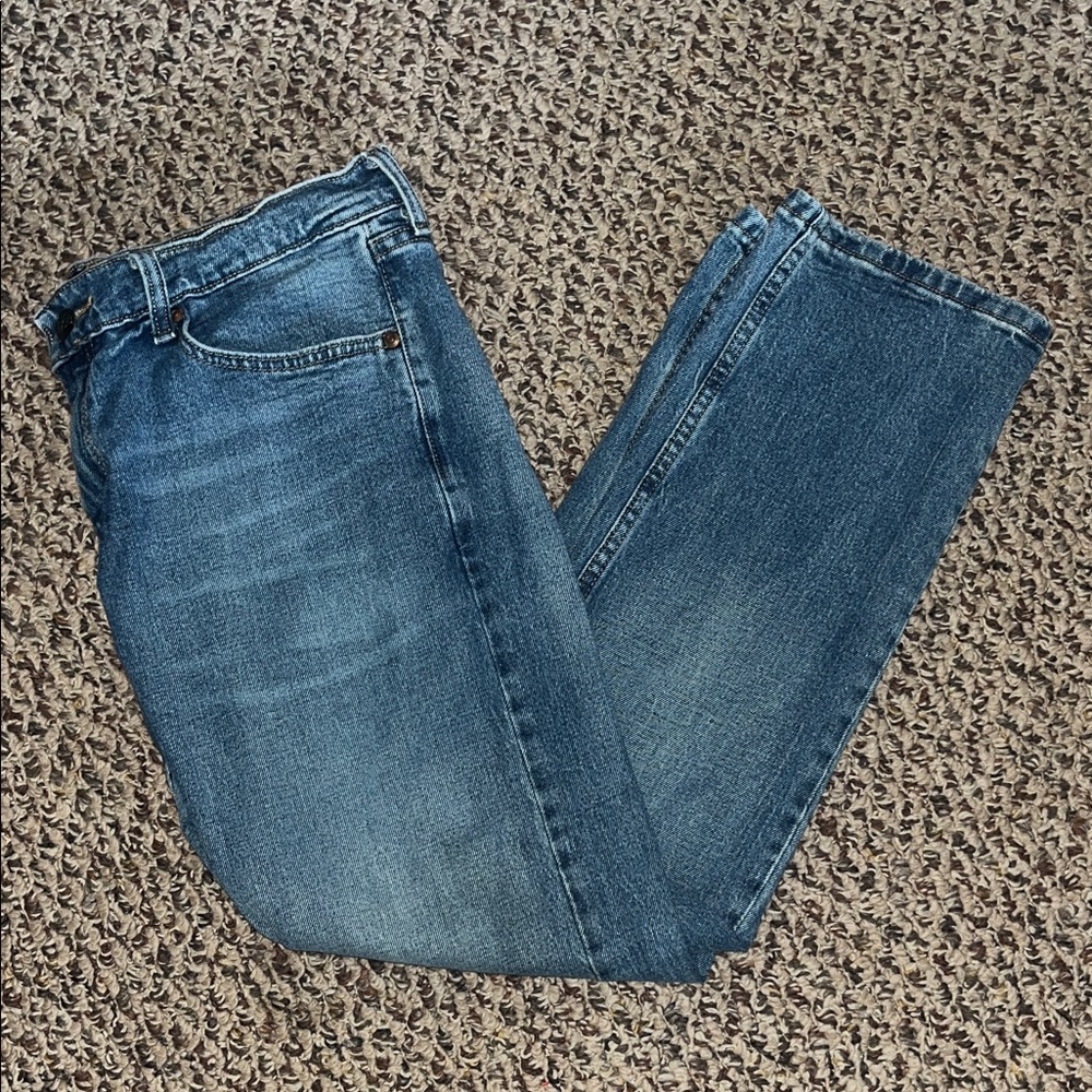 Lee Men's Straight Fit Blue Jeans. (BEST OFFER)